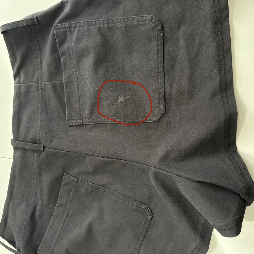 Athleta Brooklyn Utility Shorts Black High Rise Stretch Pockets Size 14 - Picture 7 of 9